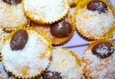 Cupcakes con sorpresa: ovetti di cioccolato