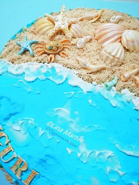 Torta tema marino con conchiglie Torta tema marino con conchiglie