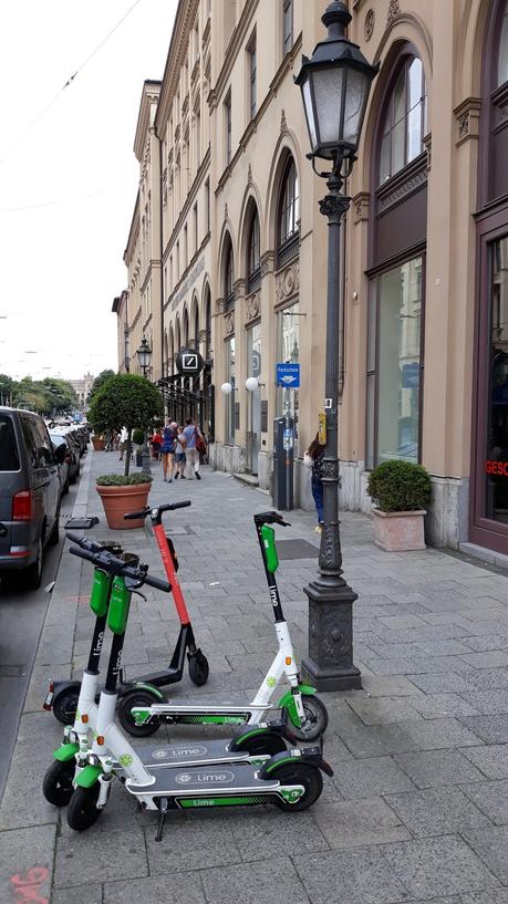 Il senso dell'Italia per i monopattini elettrici in condivisione Il senso dell'Italia per i monopattini elettrici in condivisione