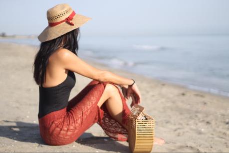 themorasmoothie paola buonacara, summer look, summer outfit, swimsuit, look, outfit, fashionblogger, italian fashion blogger, costume e pareo, copricostume, borsa bambu, cappello paglia