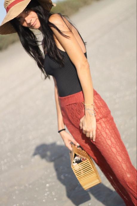 themorasmoothie paola buonacara, summer look, summer outfit, swimsuit, look, outfit, fashionblogger, italian fashion blogger, costume e pareo, copricostume, borsa bambu, cappello paglia