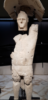 Archeologia della Sardegna. I giganti di Mont ‘e Prama: Pugilatori, arcieri e guerrieri. Riflessioni di Luisanna Usai Archeologia della Sardegna. I giganti di Mont ‘e Prama: Pugilatori, arcieri e guerrieri. Riflessioni di Luisanna Usai