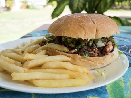 Mangiare alle Seychelles: la guida su piatti tipici, quanto costa, dove e cosa mangiare Mangiare alle Seychelles: la guida su piatti tipici, quanto costa, dove e cosa mangiare