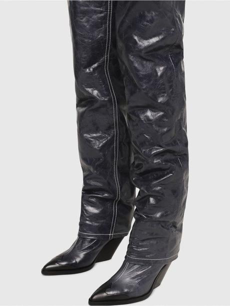 Buccia di Banana/Lo stivale col denim intorno Buccia di Banana/Lo stivale col denim intorno