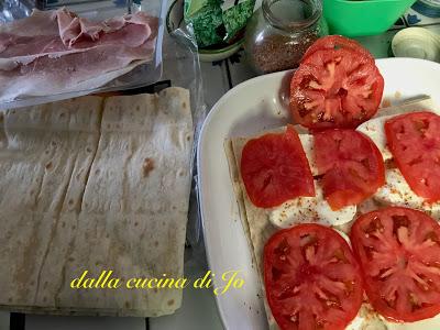 Millefoglie di sfoglie di pane Millefoglie di sfoglie di pane