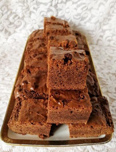 BROWNIE ALLA MODA DI MAMMAZAN BROWNIE ALLA MODA DI MAMMAZAN