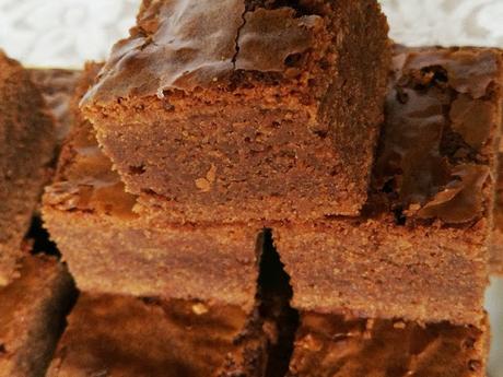 BROWNIE ALLA MODA DI MAMMAZAN BROWNIE ALLA MODA DI MAMMAZAN