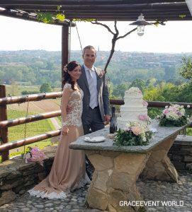 La sposa ed il suo abito perfetto in un giorno speciale La sposa ed il suo abito perfetto in un giorno speciale