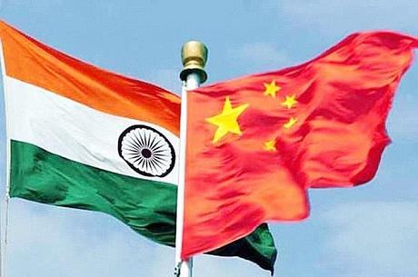 Frena la crescita in India e Cina. Prospettive grigie per il ferro Frena la crescita in India e Cina. Prospettive grigie per il ferro
