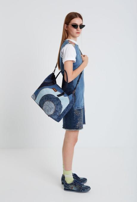 Il casual che fa tendenza: il look total denim Il casual che fa tendenza: il look total denim