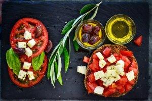 Dieta mediterranea: il rimedio vincente per la cura del fegato grasso dieta-mediterranea