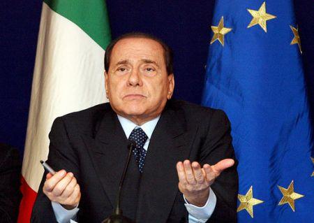 Silvio Berlusconi lancia l’allarme: “Così rischiamo di andare a casa”