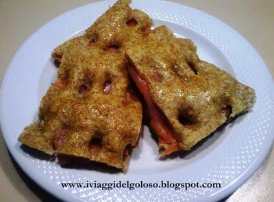 FOCACCIA  INTEGRALE  CON SALMONE