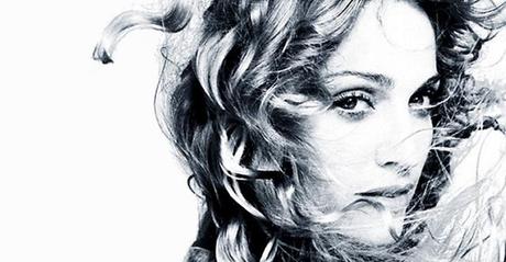 Madonna canta per il Referendum (video)