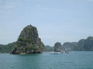 LA BAIA DI HALONG
