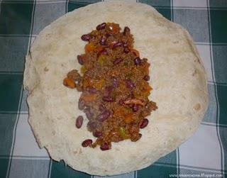 BURRITOS CON CHILI