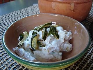 Rigatoni con ricotta e zucchine al basilico