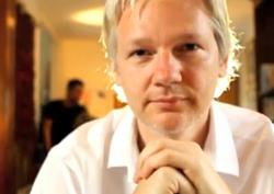 Julian Assange non so se ti darò dei soldi però ti voglio bene