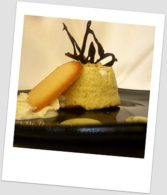 Semifreddo ai pistacchi di Bronte arricchito con meringhe