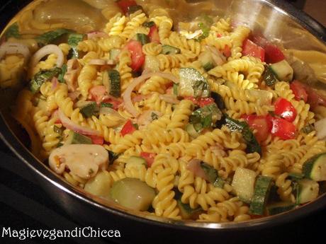 Pasta di mais fredda con zucchine al cartoccio