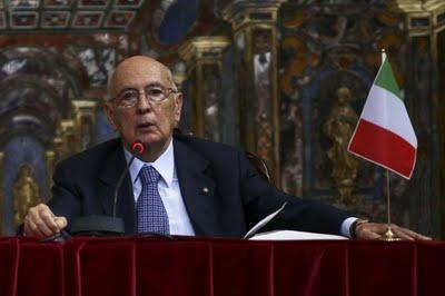 Napolitano conferma: il decreto che trasforma i rifiuti urbani di Napoli in rifiuti speciali NON RISOLVERA NULLA!