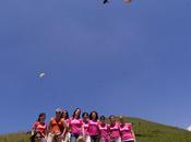 Parapendio tutto rosa Lombardia raduno piloti Liguria.