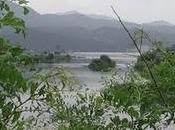 Corea: gruppo giovani suicida buttandosi fiume Bukhan. sola superstite