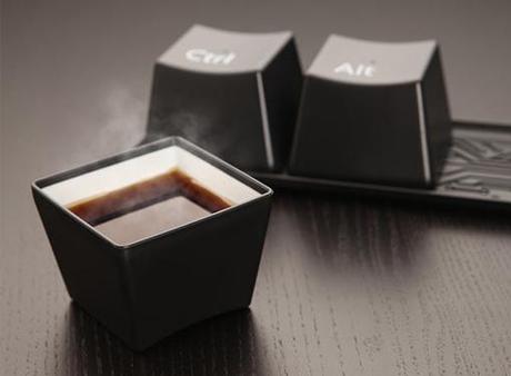 Ctrl-Alt-Delete Cup Set: ecco come beve il caffè un vero GEEK!