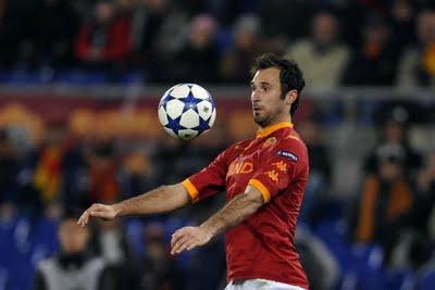 Calciomercato Roma, Vucinic sempre più tentato dal Tottenham