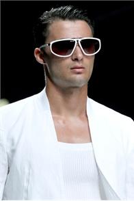 MY MFW SS 2012: DIRK BIKKEMBERGS SPORT COUTURE, un tuffo in passerella