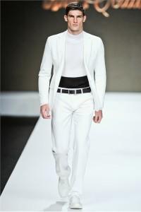 MY MFW SS 2012: DIRK BIKKEMBERGS SPORT COUTURE, un tuffo in passerella