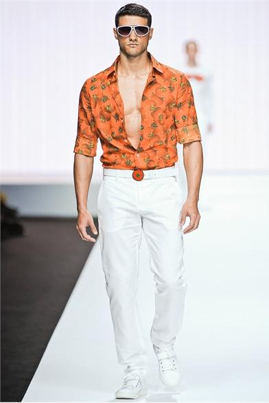 MY MFW SS 2012: DIRK BIKKEMBERGS SPORT COUTURE, un tuffo in passerella