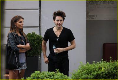 Jared Leto e Nina Senicar amoreggiano a Milano???