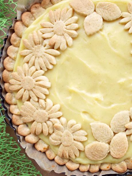 Crostata senza burro alla crema e fava tonka Crostata senza burro alla crema e fava tonka
