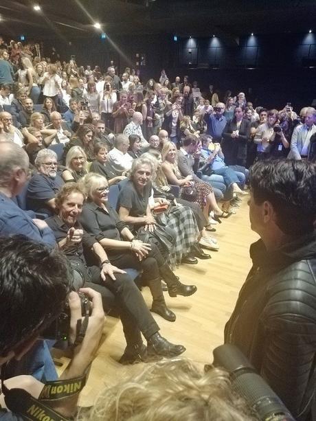 Luciano Ligabue porta a teatro Balliamo sul Mondo Luciano Ligabue porta a teatro Balliamo sul Mondo