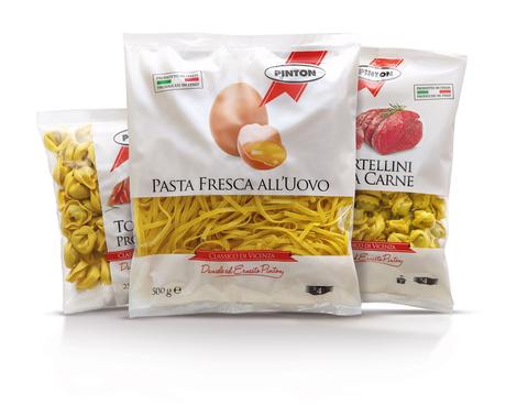 A TAVOLA CON IL SALOTTO: BIGOLI AL SUGO DI ANATRA IL PIATTO DELLA TRADIZIONE VENETA i bigotti al sugo di antra con la pasta del pastificio Pinton