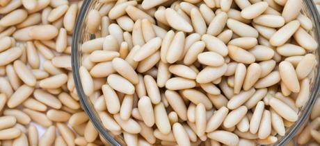 Maccheroncini con acciughe e pinoli… Risultati immagini per pinoli