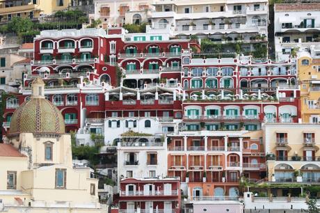 Le Sirenuse di Positano: Press Lunch al Ristorante La Sponda, dove cielo e mare incontrano le eccellenze della cucina mediterranea Le Sirenuse di Positano: Press Lunch al Ristorante La Sponda, dove cielo e mare incontrano le eccellenze della cucina mediterranea