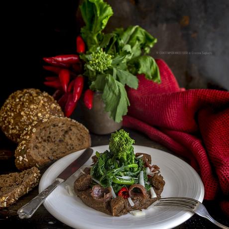 Pancotto con pane nero ai cereali e cime di rapa piccantine pancotto-con-cime-di-rapa-piccanti-antipasto-ricetta-facile-veloce-ricetta-vegetariana-contemporaneo-food
