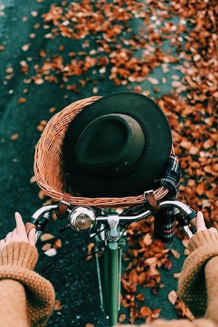 FALL 2019 TREND ALERT: THE NEW ROMANTIC GRUNGE STYLE FALL 2019 TREND ALERT: THE NEW ROMANTIC GRUNGE STYLE