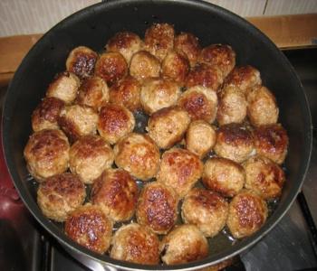 POLPETTE SVEDESI (Köttbullar) polpette svedesi (Köttbullar)