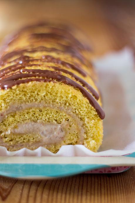 Rotolo alla crema di castagne Rotolo con crema di castagne - In Cucina con Me