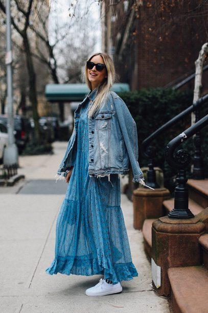 abbinamento sneakers abito lungo outfit abito lungo e sneakers bianche come abbinare le sneakers abito e sneakers gonna e sneakers tendenza sneakers autunno 2019 stile fashion moda mariafelicia magno fashion blogger colorblock by felym fashion blogger italiane blog di moda how to wear sneakers and long dress winter trend