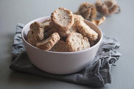 La ricetta delle fave dei morti, i biscotti di Ognissanti La ricetta delle fave dei morti, i biscotti di Ognissanti