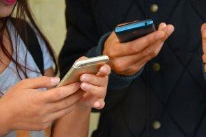 Cellulari e salute: la Francia sceglie la strada della precauzione cellulari