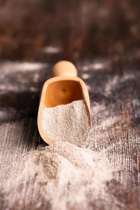 Pane con grano arso a lievitazione naturale Pane con grano arso a lievitazione naturale