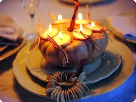 10 ricette per preparare uno sfizioso menu di Halloween una delle feste più amate dai bambini. Come decorare la tavola di Halloween con la magia della zucca.
