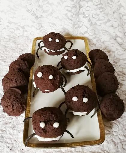PER HALLOWEEN ECCO I RAGNETTI DI MAMMAZAN PER HALLOWEEN ECCO I RAGNETTI DI MAMMAZAN