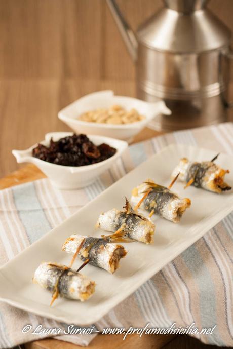 Involtini di Sarde con Pomodorini Secchi Finger Food Involtini di Sarde con Pomodorini Secchi Finger Food