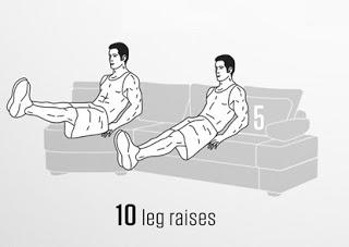 Sofa workout, l'home fitness per i più pigri Sofa workout, l'home fitness per i più pigri